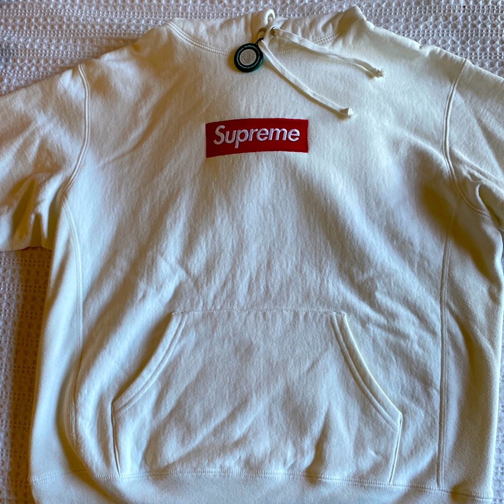 Supreme Hoodie